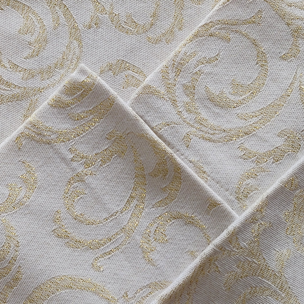 White gold jaquard napkins set of 4