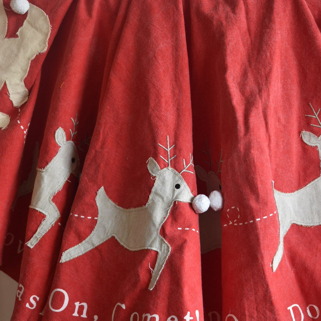 Reindeer patchwork christmas tree skirt