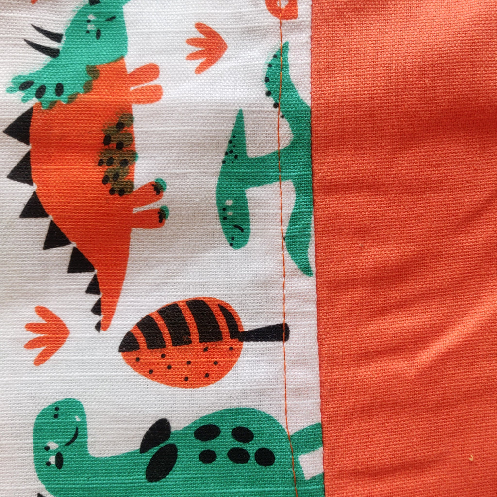 Dino kids print bedspread